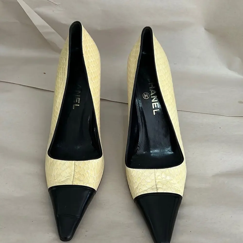 CHANEL VINTAGE SNAKESKIN PUMPS SIZE 8 - Picture 1 of 8